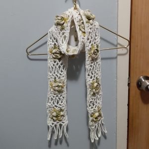 Vintage Cream Crochet Green Floral Thin Neck Scarf